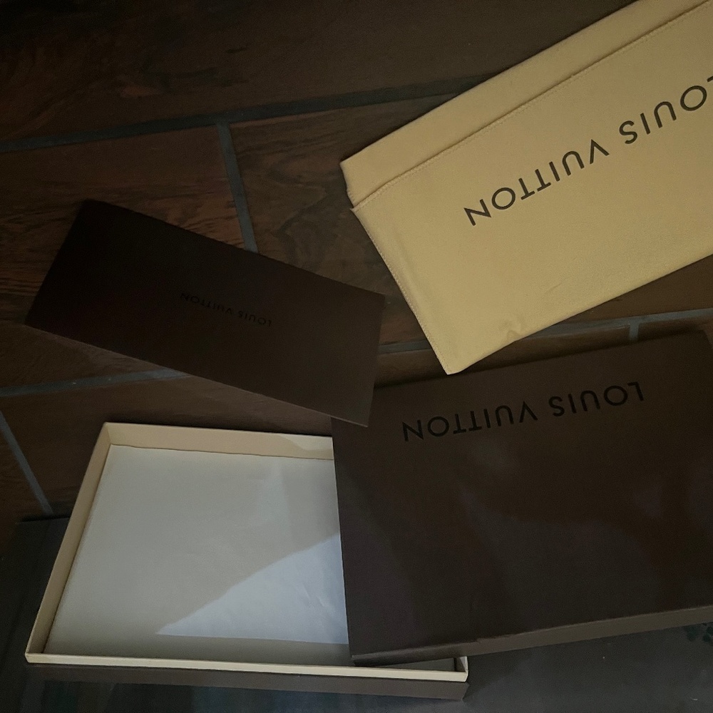 Authentic LV wallet felt bag with original LV box